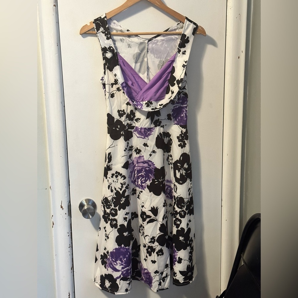retro black white and purple dress-very light weight